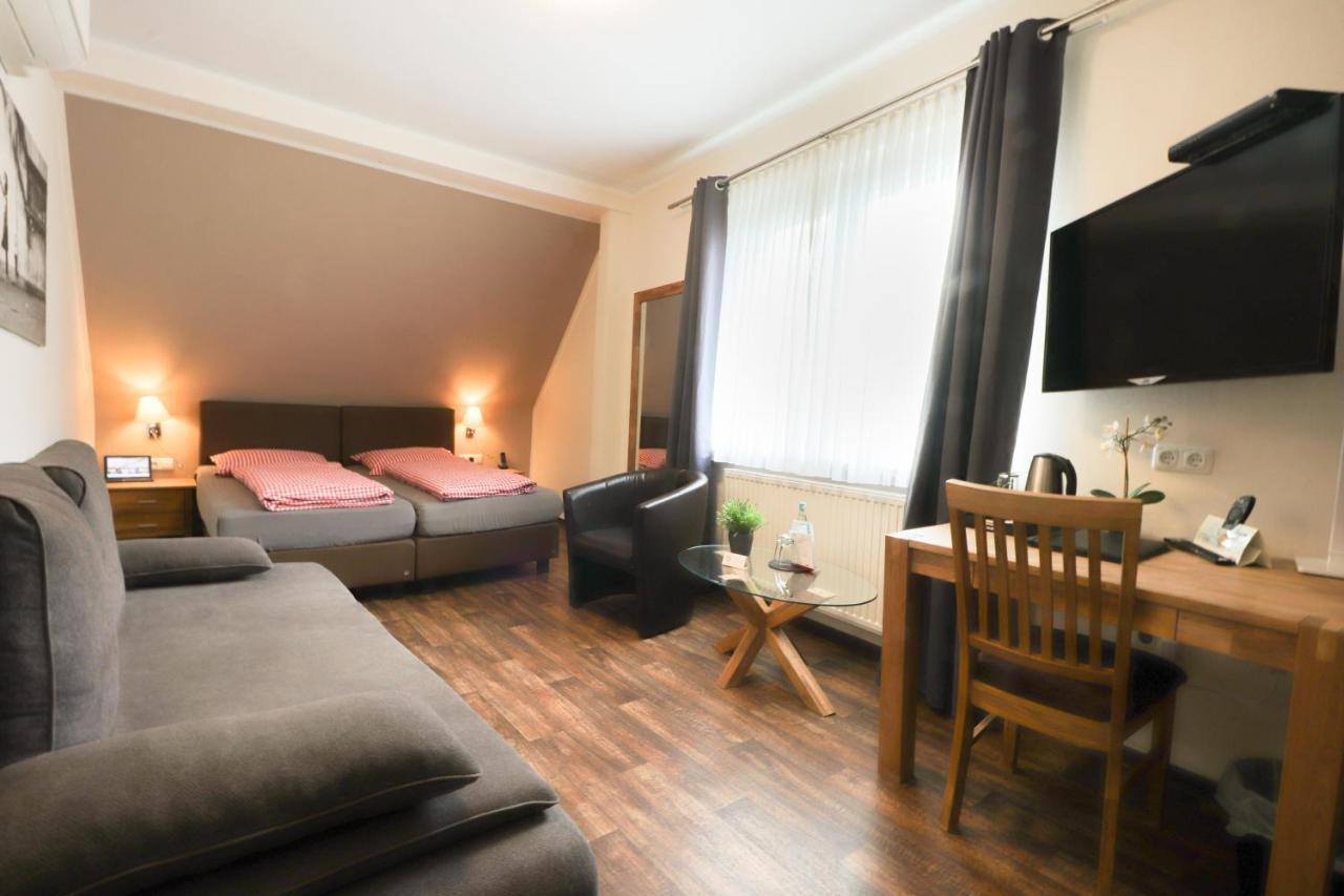 Hotel Am Dalwigker Tor Корбах Екстериор снимка