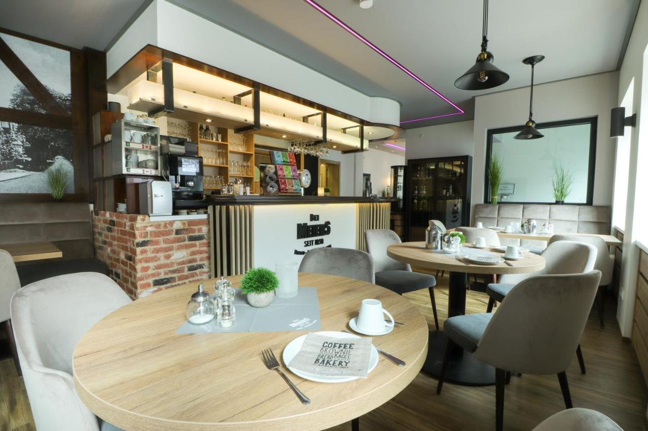 Hotel Am Dalwigker Tor Корбах Екстериор снимка