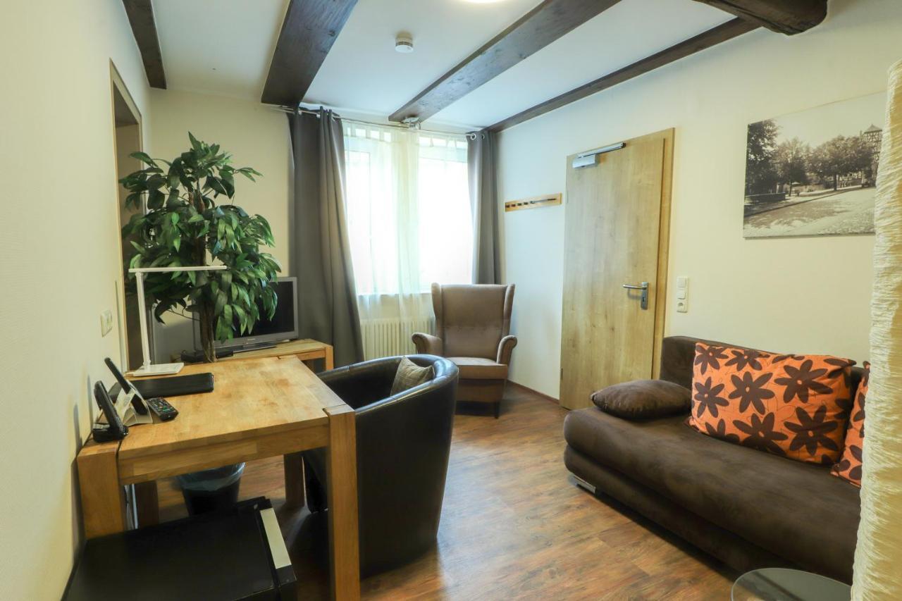 Hotel Am Dalwigker Tor Корбах Екстериор снимка